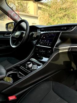 جیپ L گراند شیرۆکی